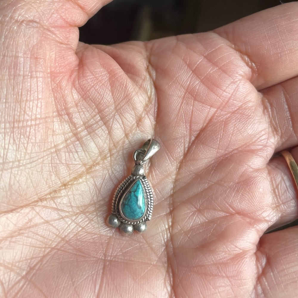 Turquoise Dainty Pendant - Picture 4 of 8